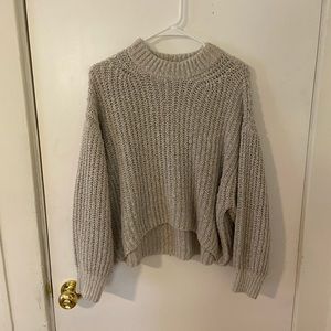 URBAN OUTFITTERS turtleneck cream sweater